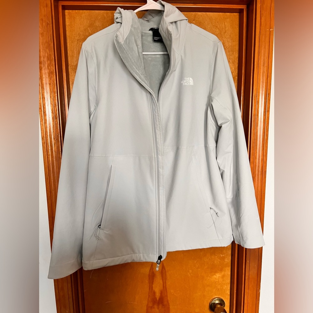 North Face Women’s Jacket - LIKE NEW/NEVER WORN PERFECT CONDITION